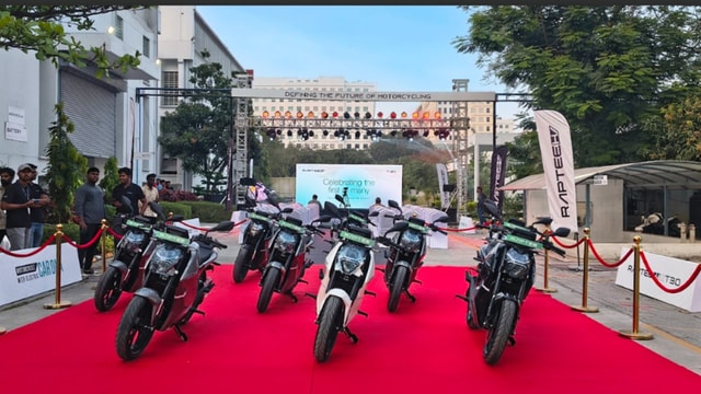 Raptee.HV T30 Electric Motorcycle Deliveries Begin Raptee.HV T30 Electric Motorcycle Deliveries Begin