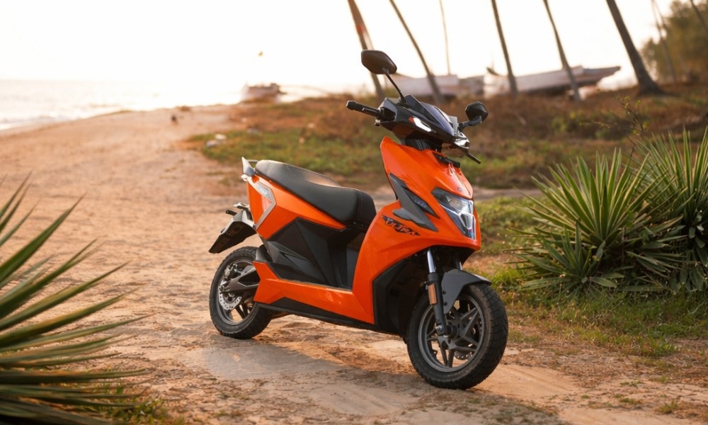 Simple Energy Ultra Electric Scooter Launched in India; Claims 400 Km Range Simple Energy Ultra Electric Scooter Launched in India; Claims 400 Km Range