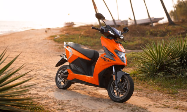 Simple Energy Ultra Electric Scooter Launched in India; Claims 400 Km Range Simple Energy Ultra Electric Scooter Launched in India; Claims 400 Km Range