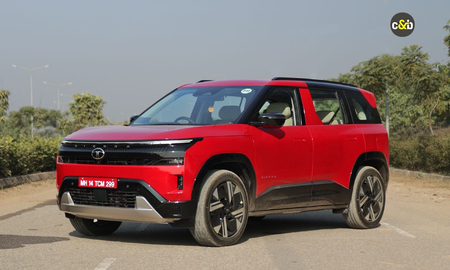 Tata Sierra Bookings Cross 1 Lakh Mark; Production Ramped Up Tata Sierra Bookings Cross 1 Lakh Mark; Production Ramped Up