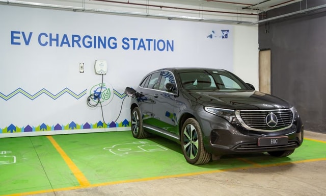 EV Charging Infrastructure in India (2026): City-Wise Availability, Fast Chargers, and Real-World Challenges EV Charging Infrastructure in India (2026): City-Wise Availability, Fast Chargers, and Real-World Challenges