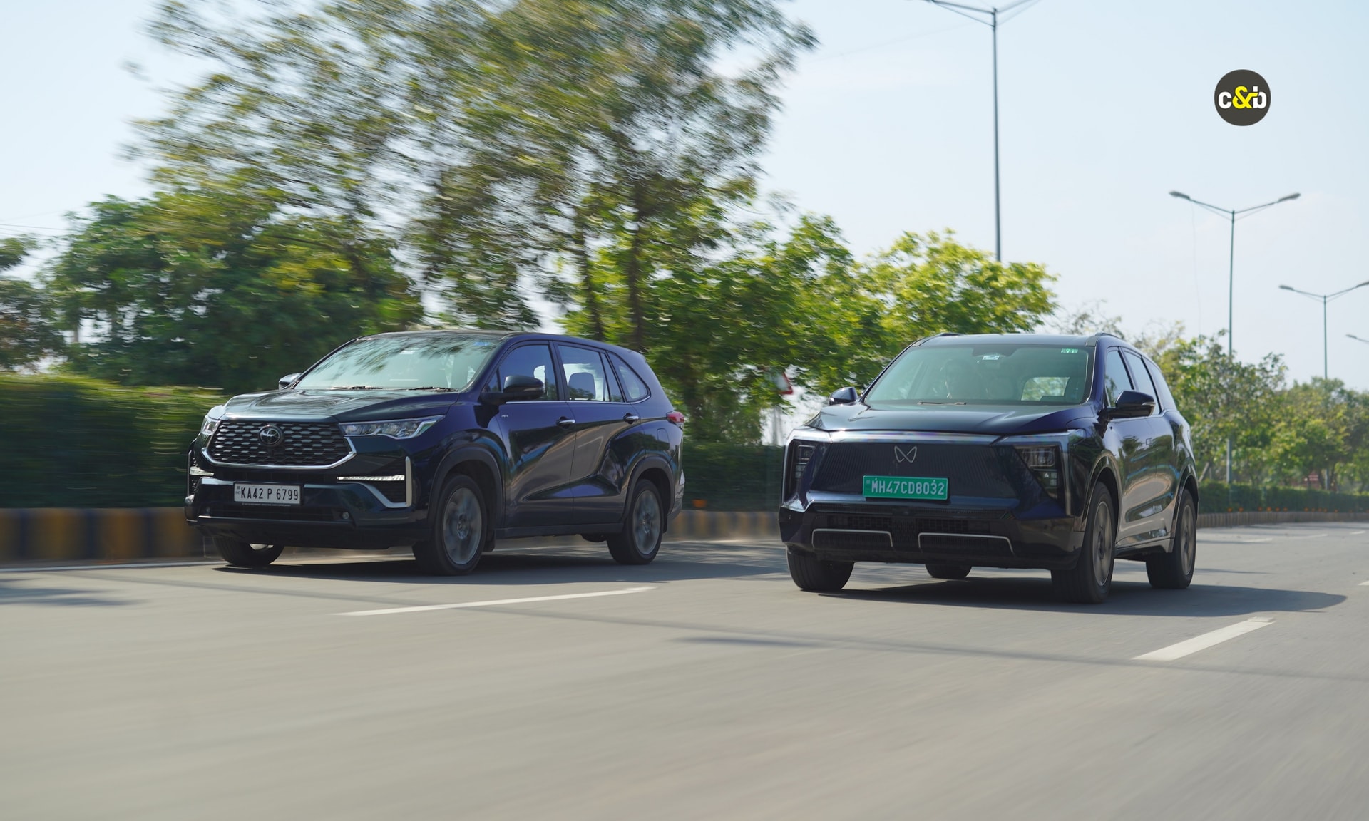 Toyota Innova Hycross Vs Mahindra XEV 9S: Choosing The Right Three Row Family Mover Toyota Innova Hycross Vs Mahindra XEV 9S: Choosing The Right Three Row Family Mover