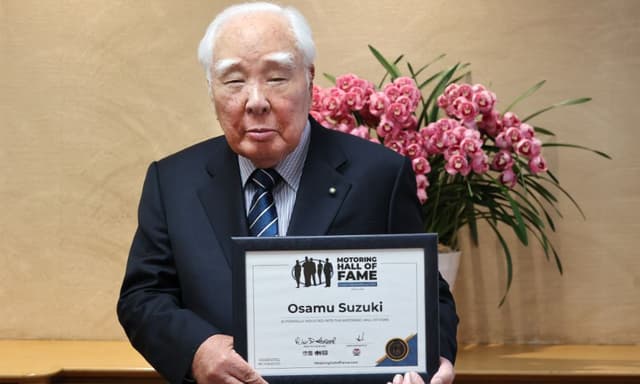 Osamu Suzuki Posthumously Honoured With Padma Vibhushan Suzuki was instrumental in the deal with the Indian government that led to the establishing of Maruti Suzuki, the current passenger vehicle market leader in India