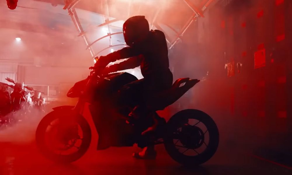 TVS Teases New Apache RTR 310; Pre-Booking Started At Rs 3100 TVS Teases New Apache RTR 310; Pre-Booking Started At Rs 3100
