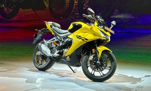 Hero Karizma XMR Launched At An Introductory Price Of Rs 1.73 lakh In India Hero Karizma XMR Launched At An Introductory Price Of Rs 1.73 lakh In India