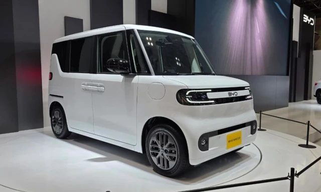 Japan Mobility Show 2025: Tiny BYD Racco EV Targets Japan’s Kei Car Market Japan Mobility Show 2025: Tiny BYD Racco EV Targets Japan’s Kei Car Market