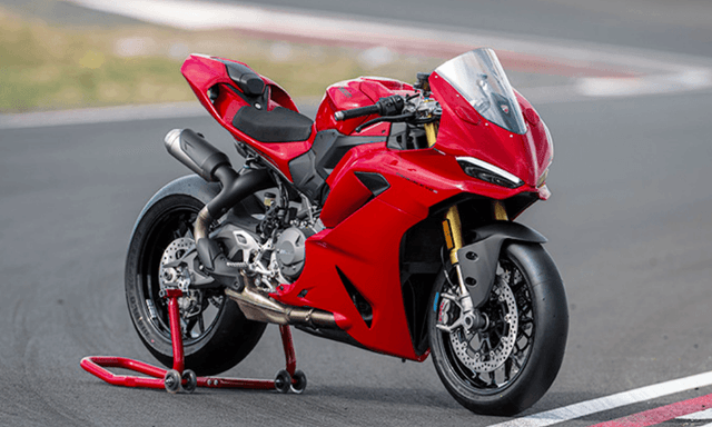 New Ducati Panigale V2 Launched In India At Rs 19.12 Lakh New Ducati Panigale V2 Launched In India At Rs 19.12 Lakh