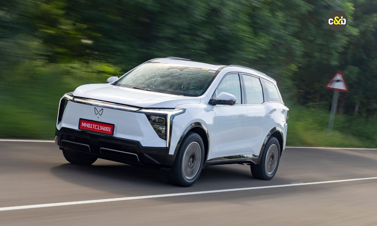 Mahindra XEV 9S First Drive Review: Big Electric SUV, Bigger Expectations Mahindra XEV 9S First Drive Review: Big Electric SUV, Bigger Expectations
