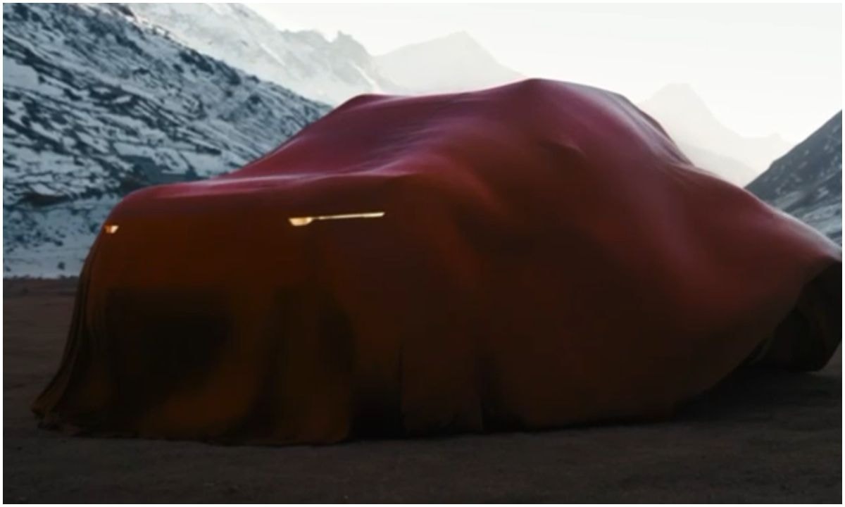 India-Spec New Renault Duster Teased Ahead Of Jan 26 Debut India-Spec New Renault Duster Teased Ahead Of Jan 26 Debut