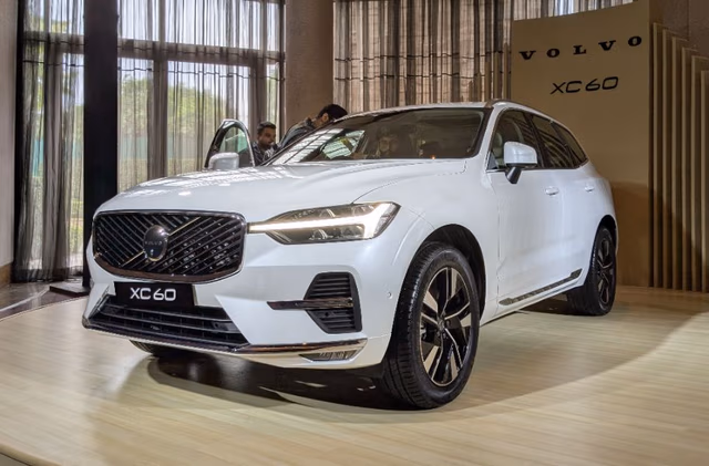 Volvo XC60 Facelift Launched In India At Rs 71.90 Lakh Volvo XC60 Facelift Launched In India At Rs 71.90 Lakh
