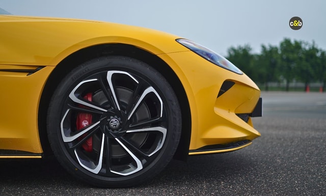 EV-Specific Tyres Explained: Why Electric Cars Need Different Rubber EV-Specific Tyres Explained: Why Electric Cars Need Different Rubber