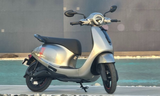 Bajaj Chetak C25 Launched In India; Prices Start From Rs 91,399 Bajaj Chetak C25 Launched In India; Prices Start From Rs 91,399