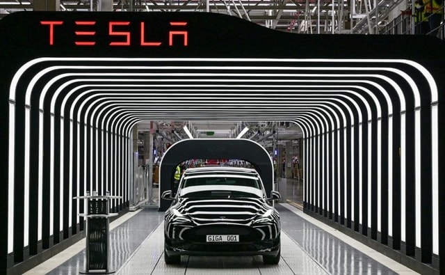 California Bans Tesla From Using Full Self-Driving Branding For its ADAS Tech California Bans Tesla From Using Full Self-Driving Branding For its ADAS Tech