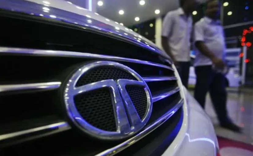 Tata Motors Reports Consolidated Net Loss Of Rs. 945 Crore In Q2FY2023; Revenue Jumps 30% Tata Motors Reports Consolidated Net Loss Of Rs. 945 Crore In Q2FY2023; Revenue Jumps 30%