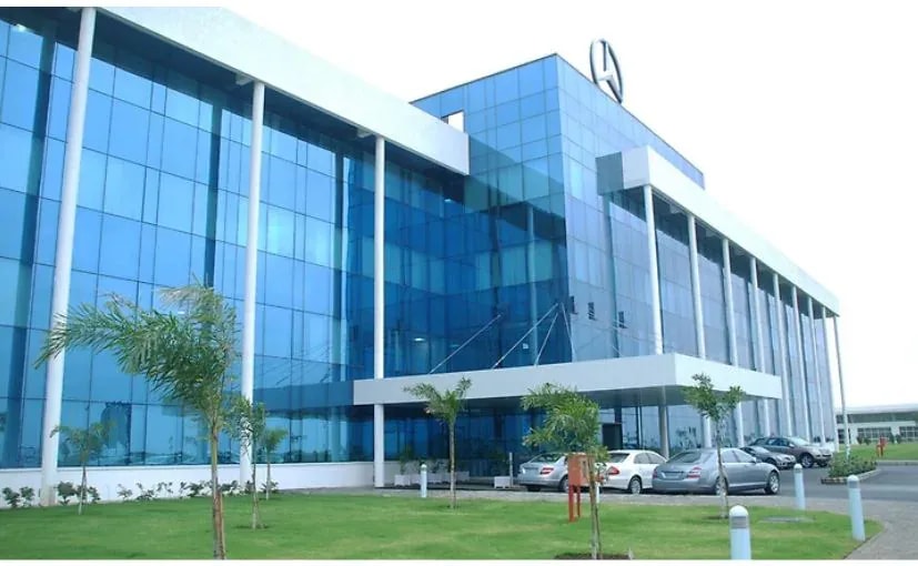 Mercedes-Benz Expects Supply Chain Constraints To Continue In 2022 Mercedes-Benz Expects Supply Chain Constraints To Continue In 2022