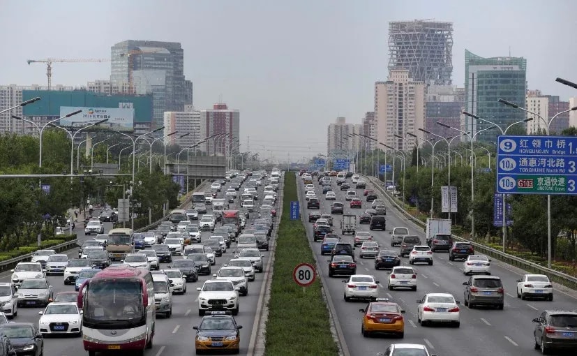 Shenzhen Shuts Most Public Transport As China Battles Multiple Outbreaks Shenzhen Shuts Most Public Transport As China Battles Multiple Outbreaks