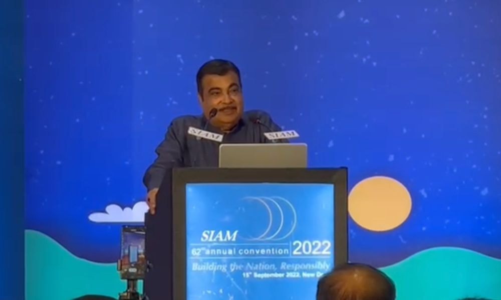 6 Airbags Compulsory In Passenger Cars From October 2023: Nitin Gadkari 6 Airbags Compulsory In Passenger Cars From October 2023: Nitin Gadkari