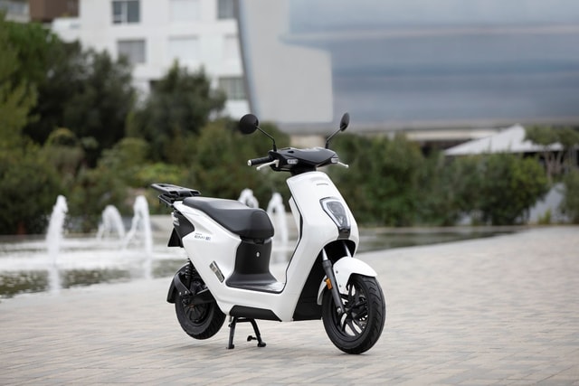 EICMA 2022: Honda EM1 e: Electric Scooter Unveiled For Europe EICMA 2022: Honda EM1 e: Electric Scooter Unveiled For Europe