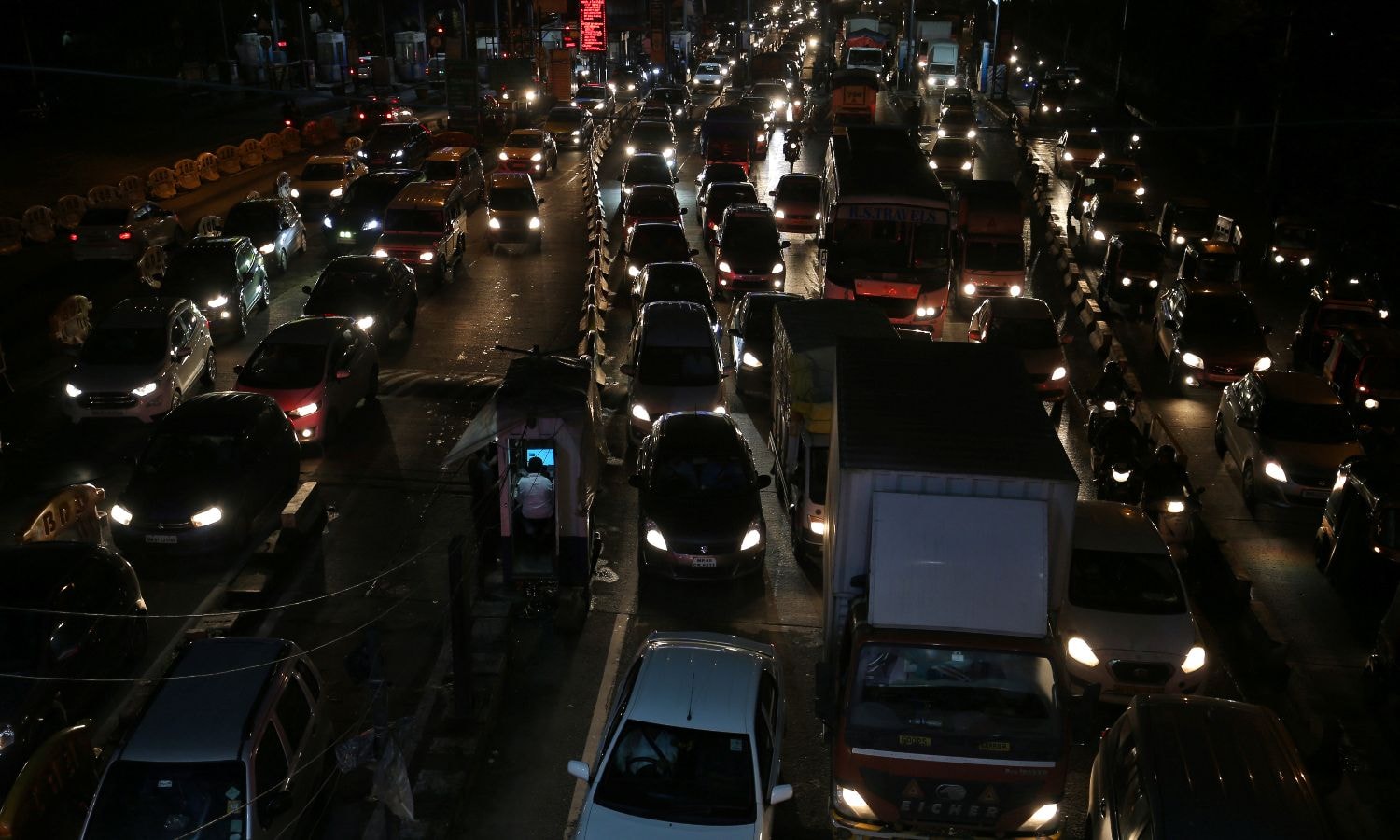 India Raises Tax On Imported Cars, Motorbikes, Including EVs India Raises Tax On Imported Cars, Motorbikes, Including EVs