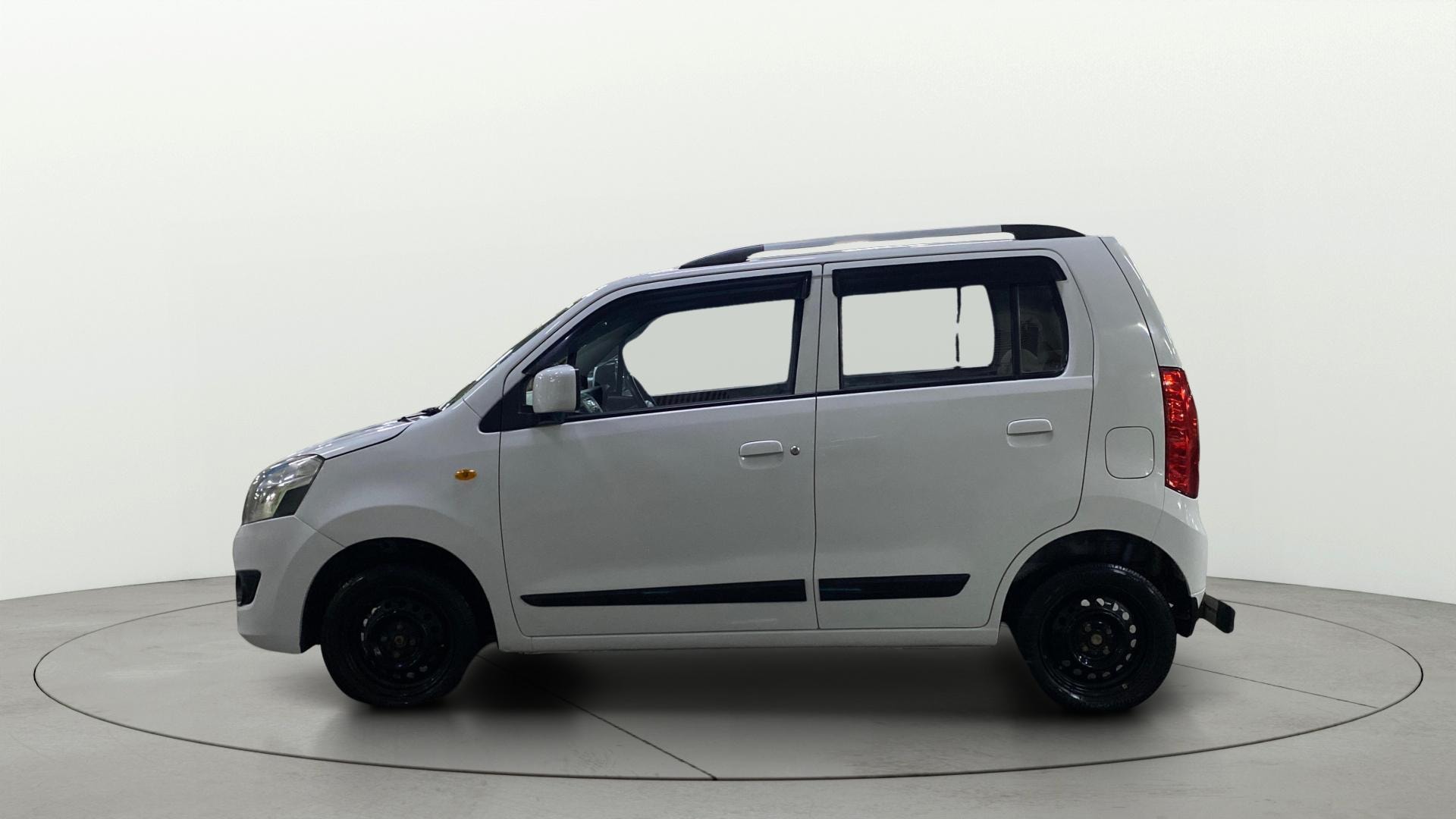 Used 2015 Maruti Suzuki 1000 Used 2015 Maruti Suzuki 1000