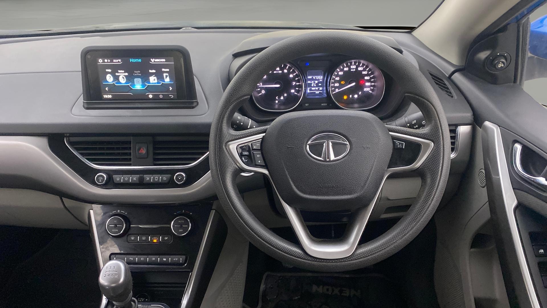 Used 2017 Tata Nexon Used 2017 Tata Nexon