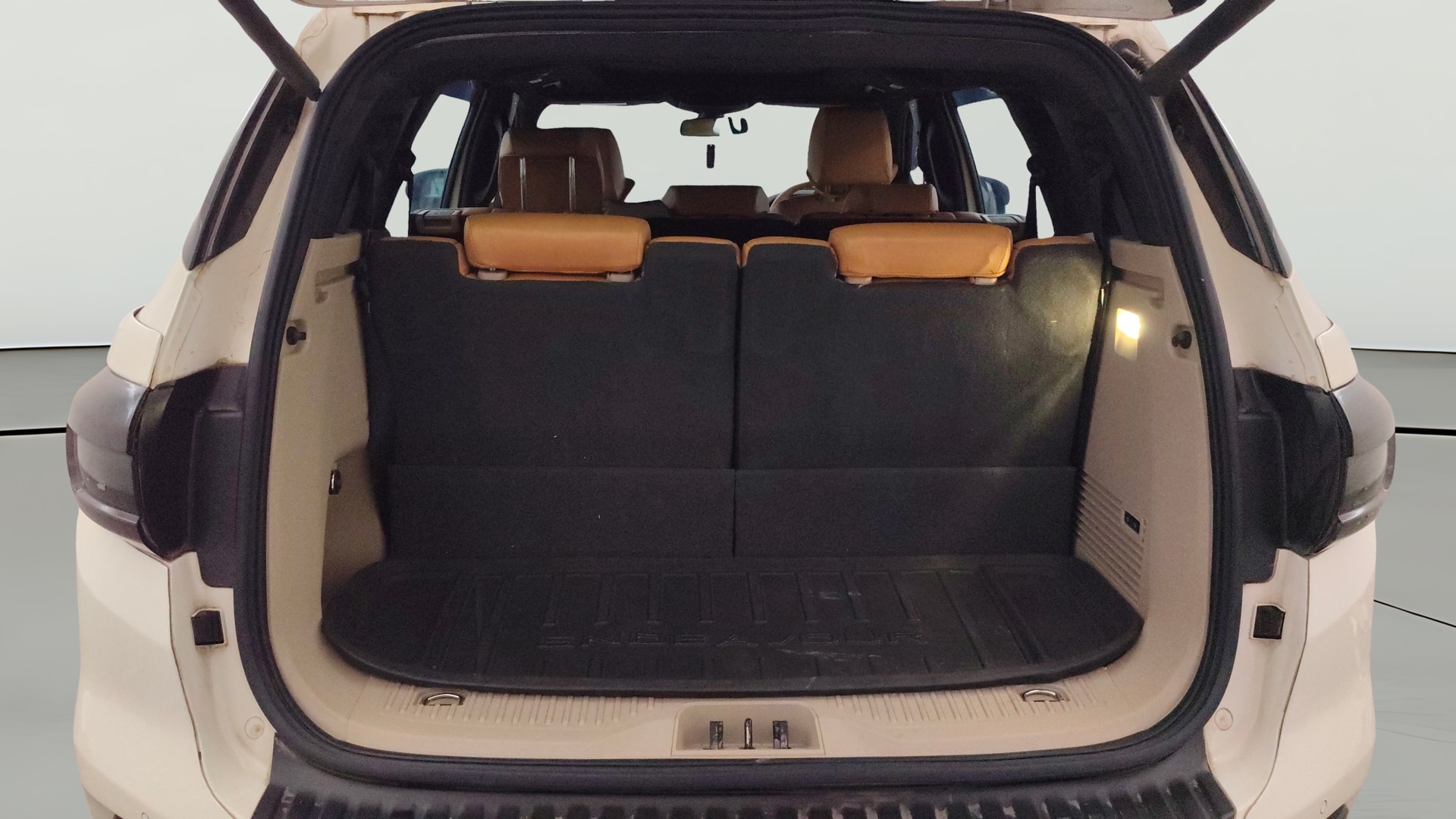Used 2016 Ford Endeavour Used 2016 Ford Endeavour