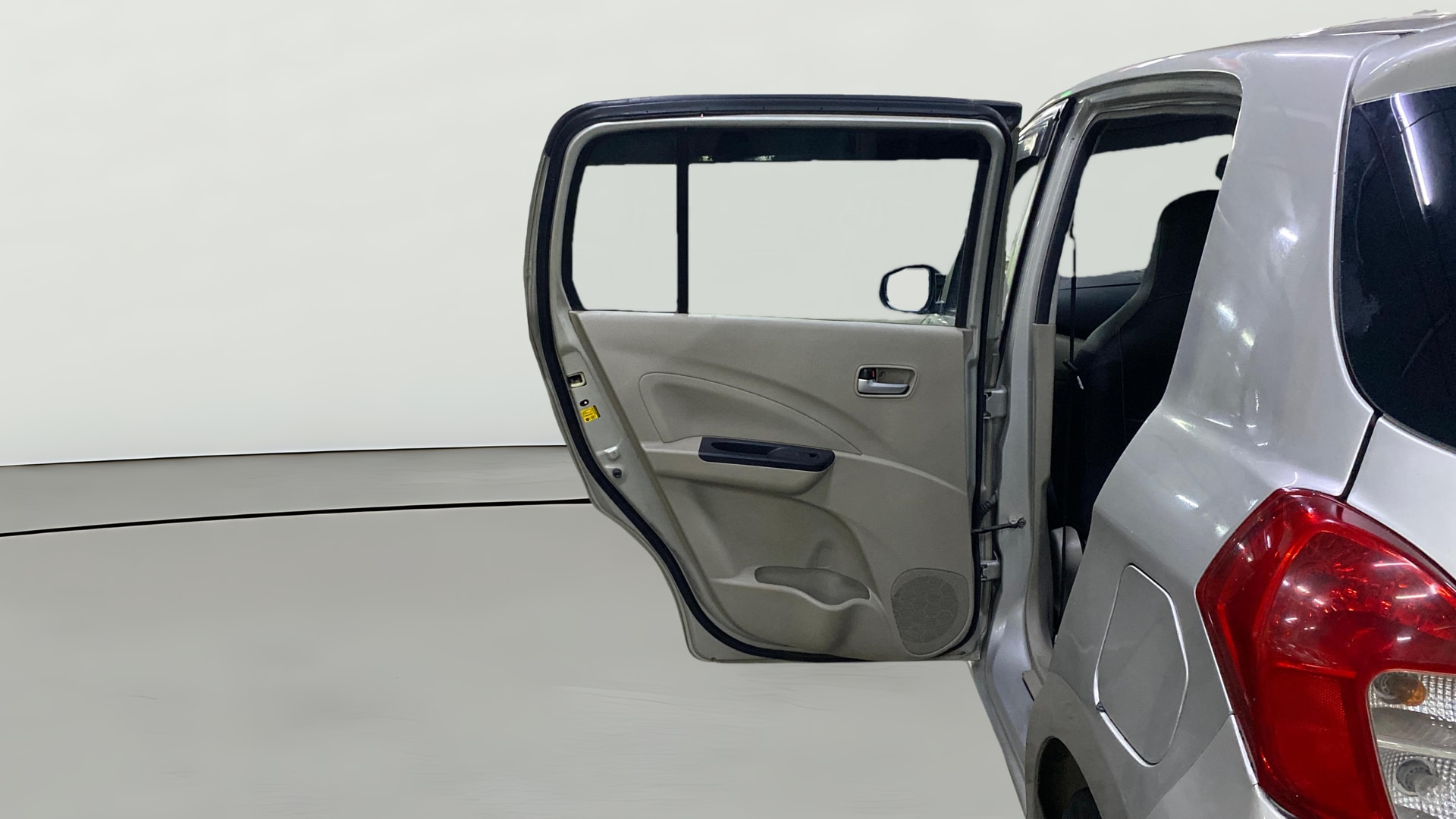 Used 2016 Maruti Suzuki 1000 Used 2016 Maruti Suzuki 1000