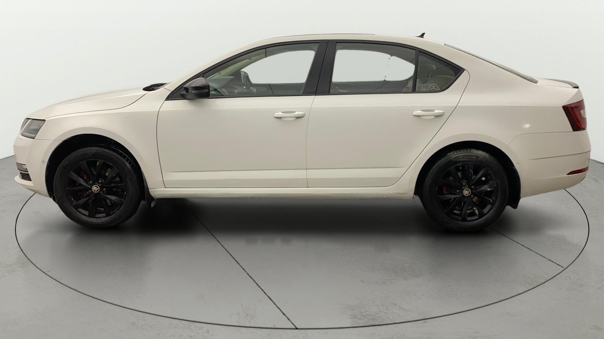 View 2019 Skoda Octavia 1.8 Style Plus TSI AT Image 6 Used 2019 Skoda Octavia 1.8 Style Plus TSI AT Image 6