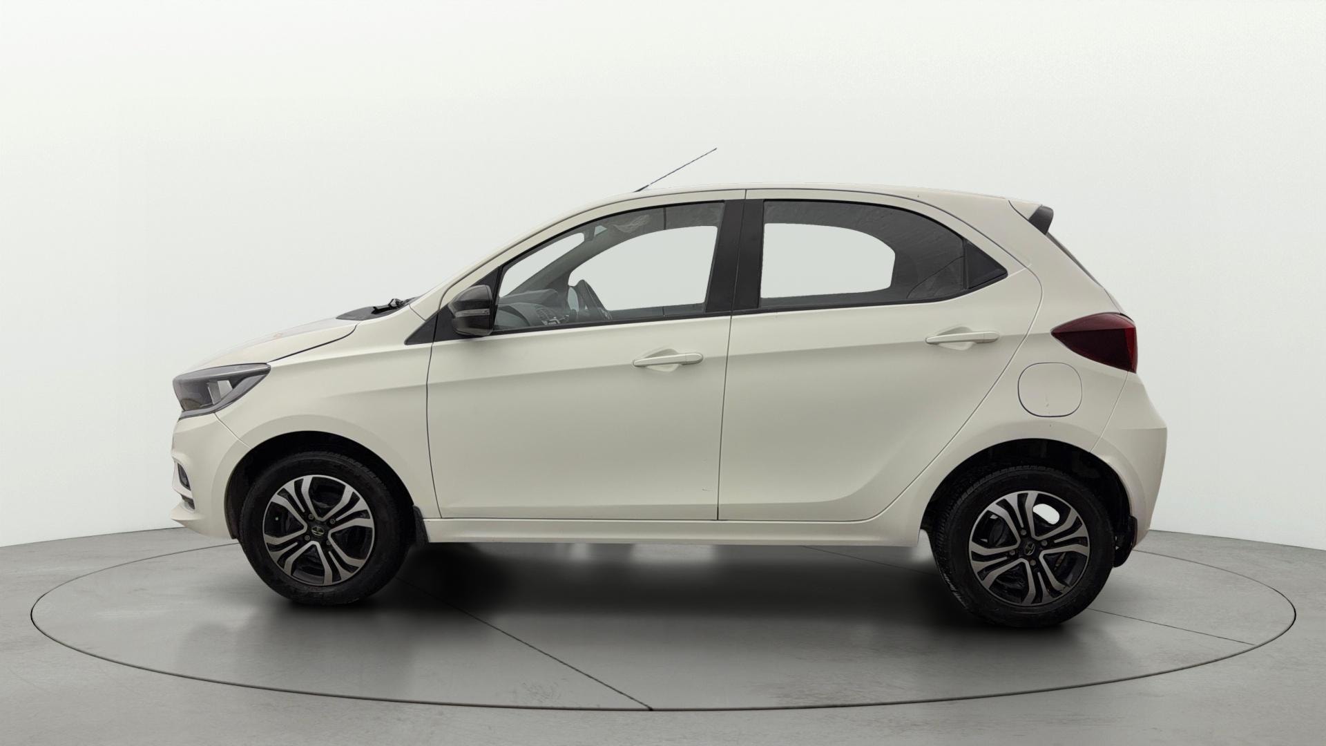 Used 2022 Tata Tiago Used 2022 Tata Tiago