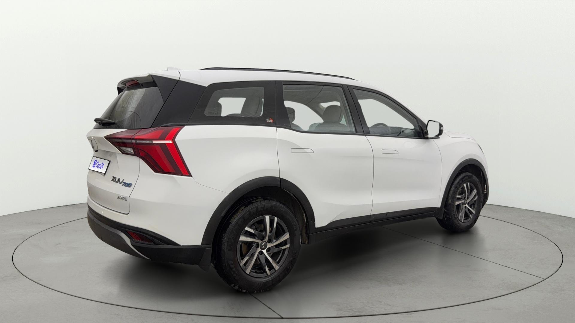 Used 2022 Mahindra XUV700 Used 2022 Mahindra XUV700