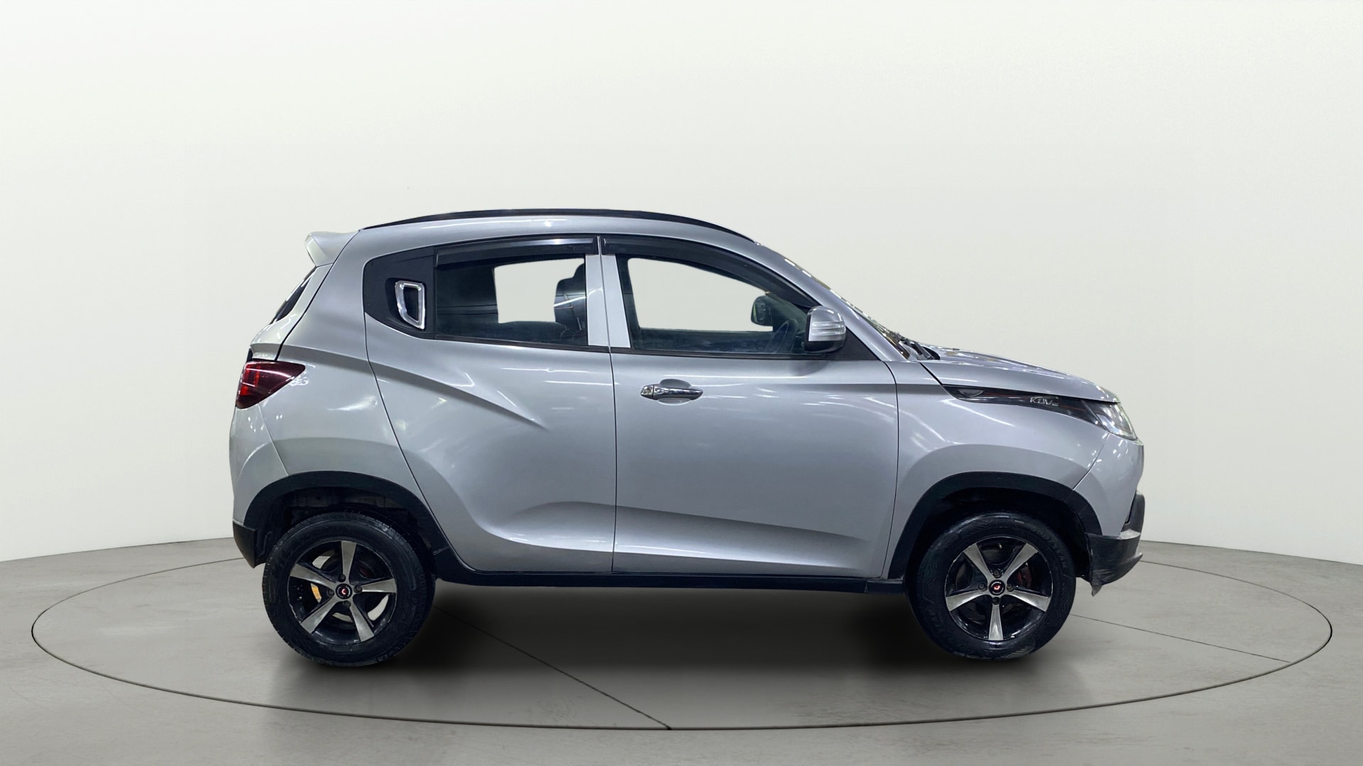 Used 2017 Mahindra KUV100 Used 2017 Mahindra KUV100