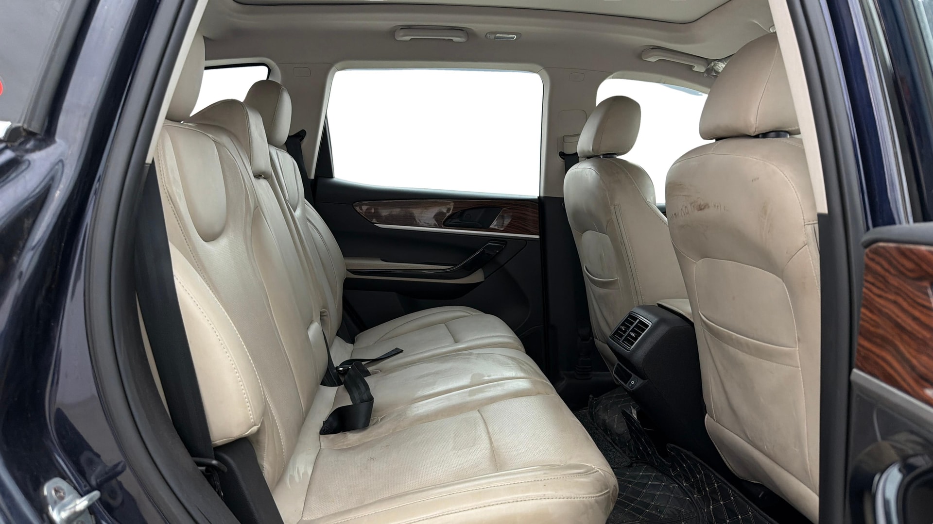 Used 2023 Mahindra XUV700 Used 2023 Mahindra XUV700