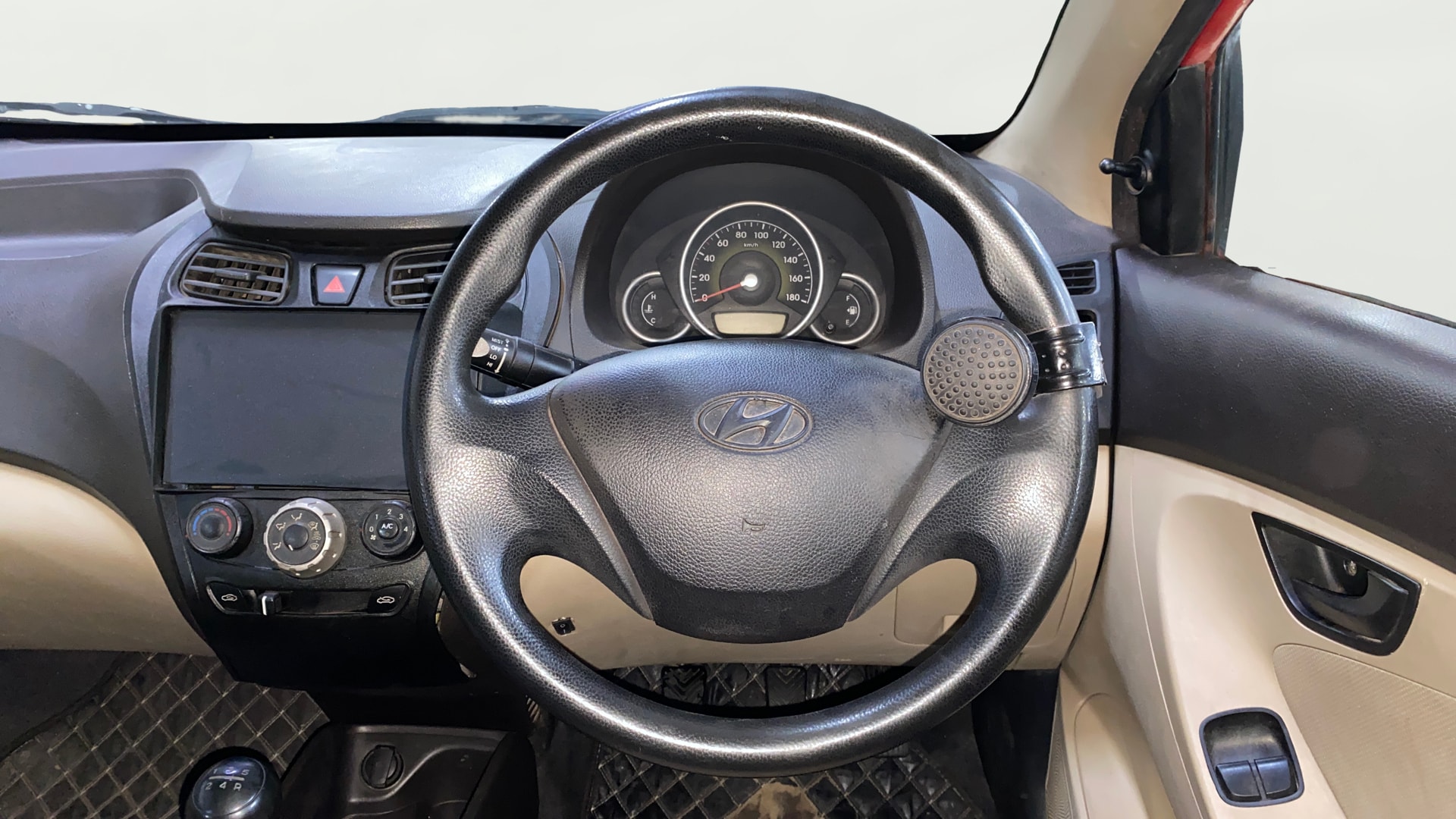 Used 2013 Hyundai EON Used 2013 Hyundai EON