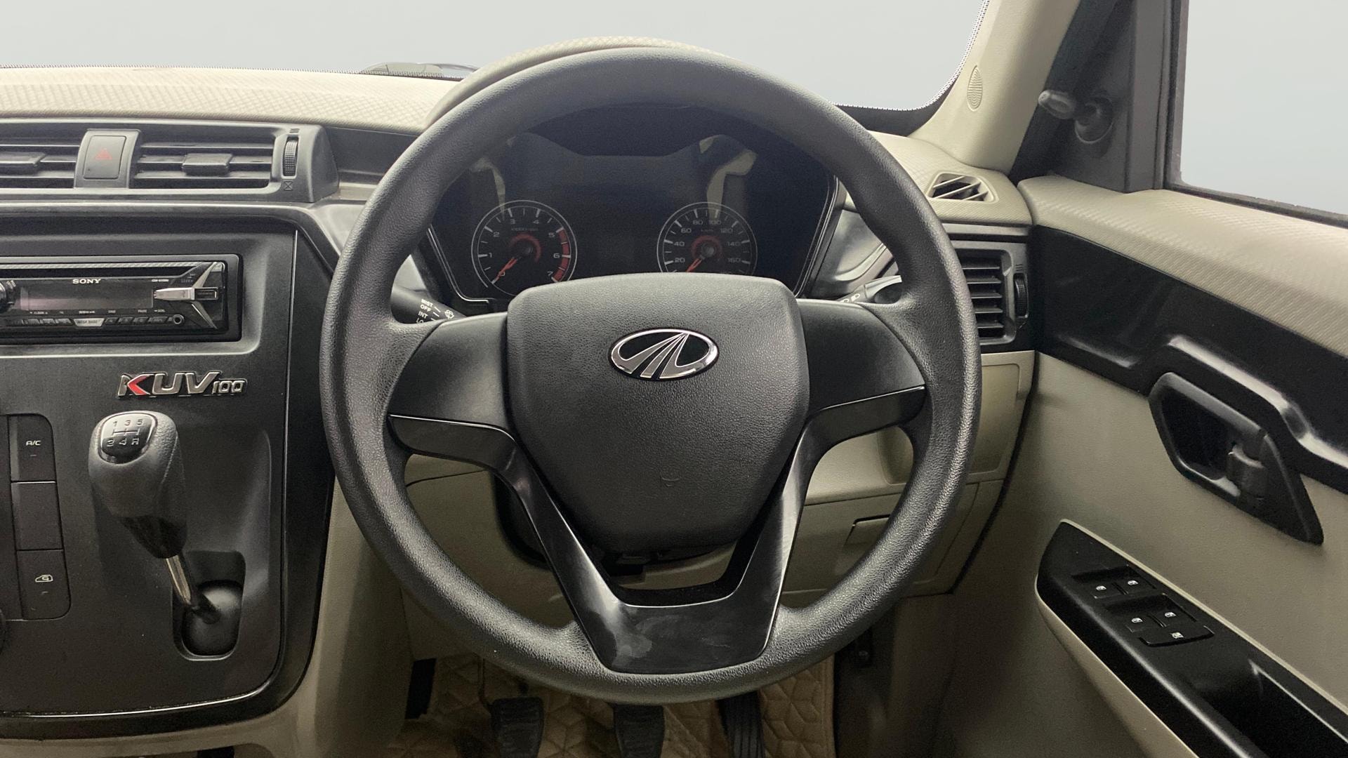 Used 2016 Mahindra KUV100 Used 2016 Mahindra KUV100