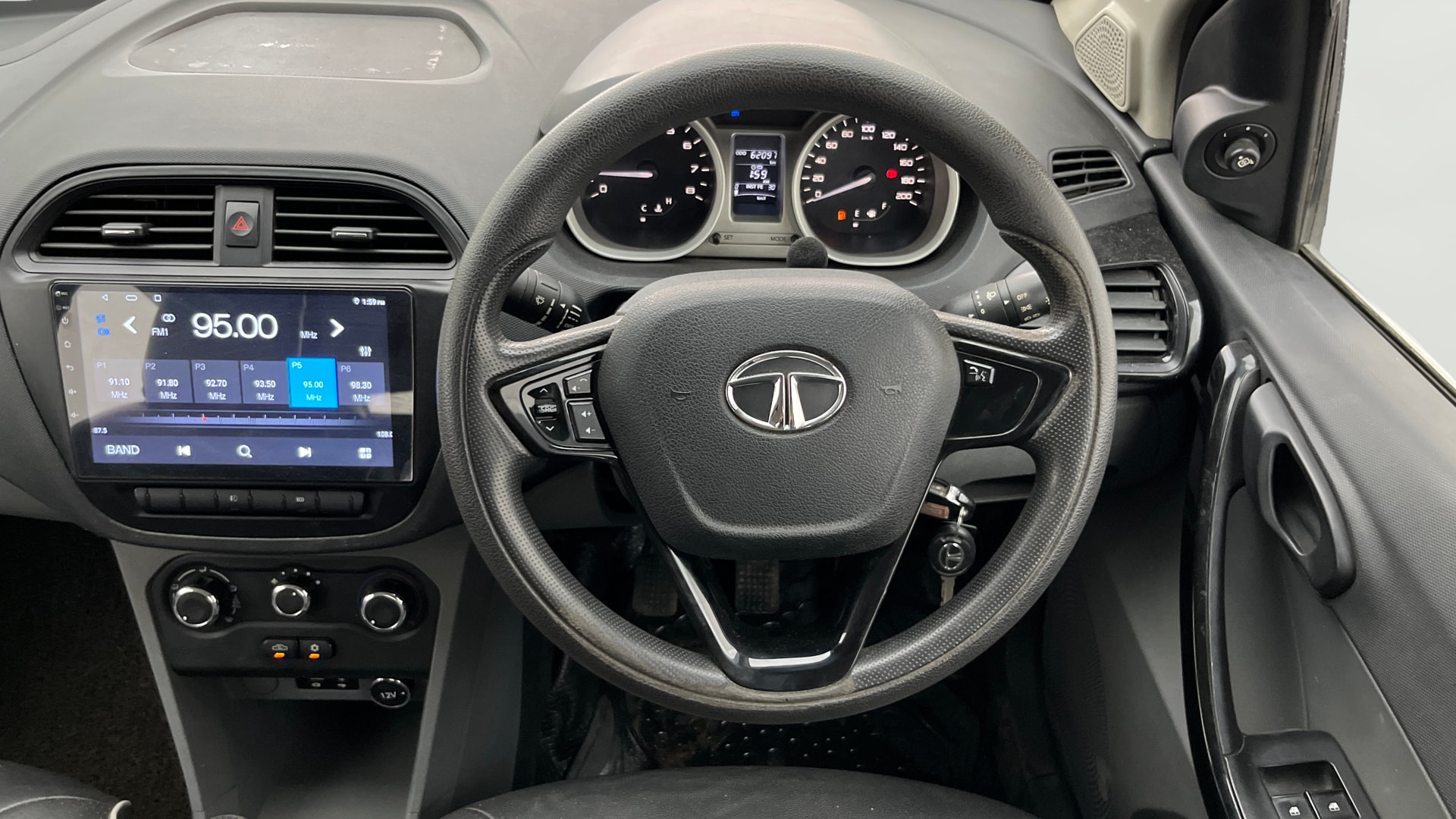 Used 2017 Tata Tigor Used 2017 Tata Tigor