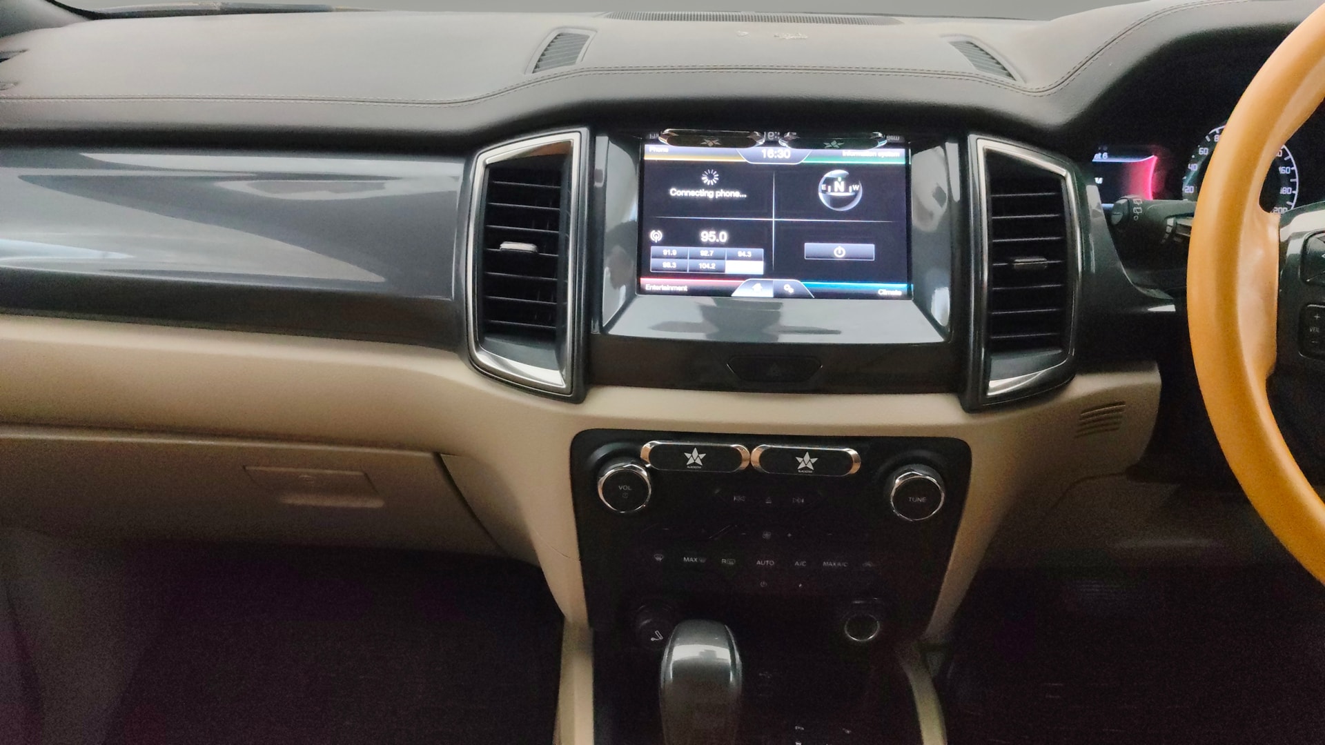 Used 2016 Ford Endeavour Used 2016 Ford Endeavour
