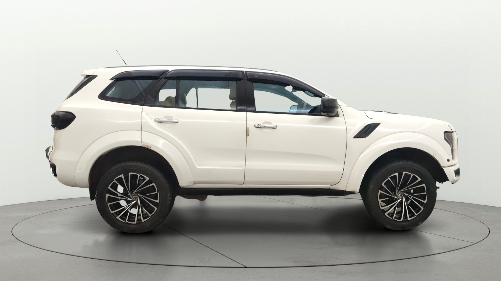 Used 2016 Ford Endeavour Used 2016 Ford Endeavour