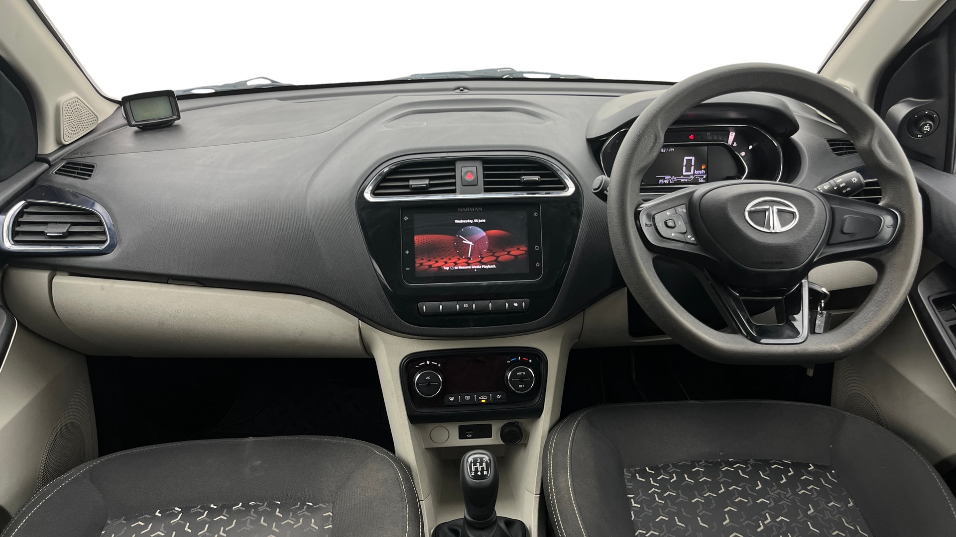 Used 2022 Tata Tiago Used 2022 Tata Tiago
