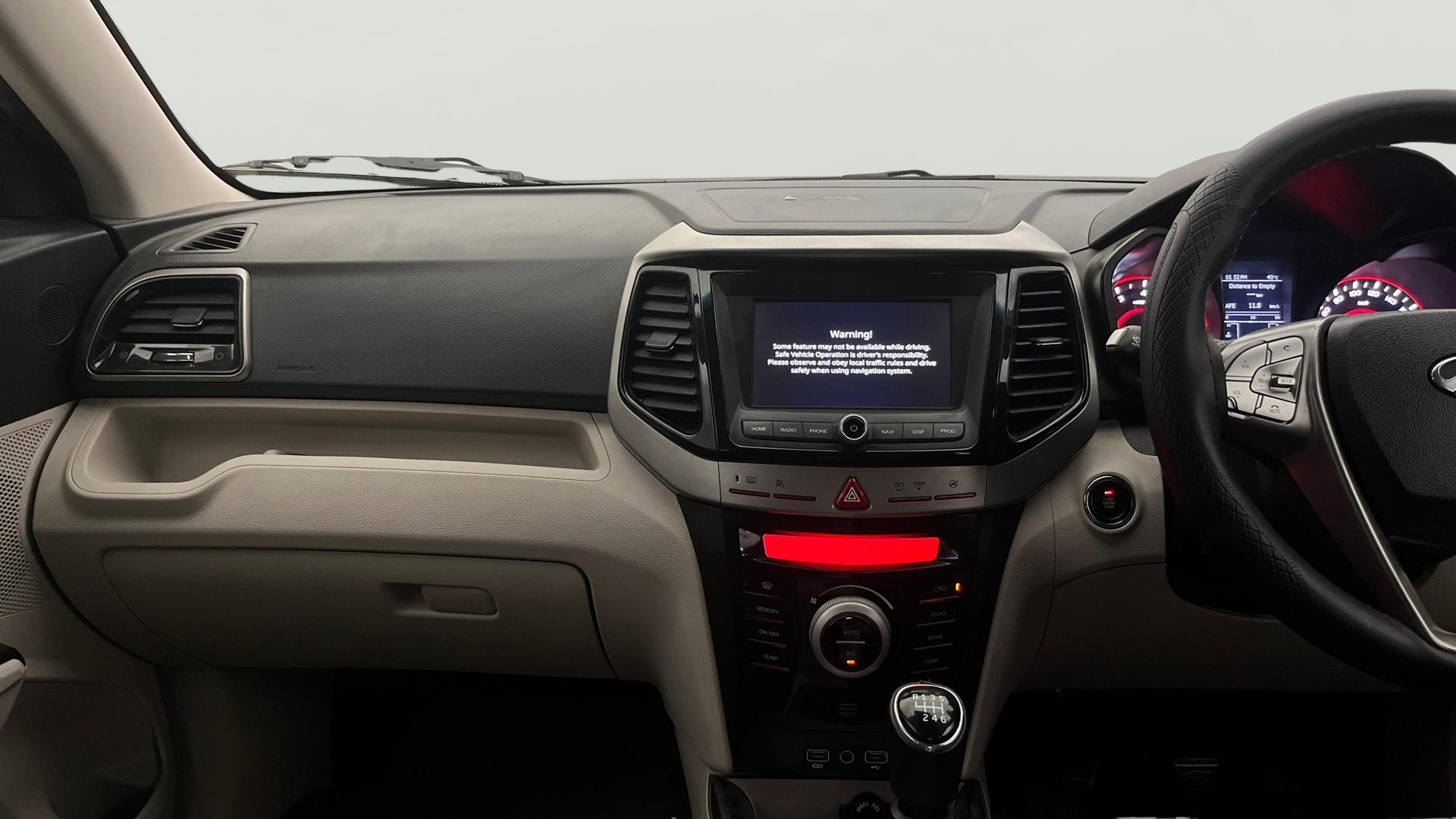 Used 2022 Mahindra XUV300 Used 2022 Mahindra XUV300