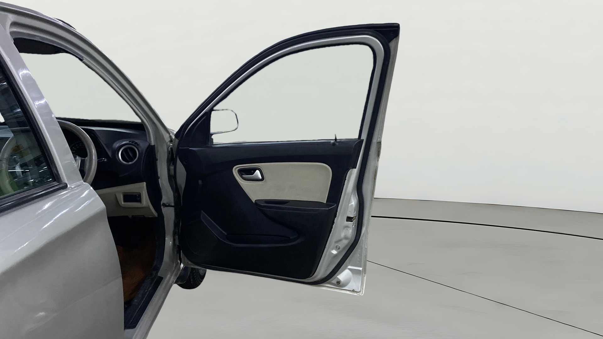 Used 2020 Maruti Suzuki 1000 Used 2020 Maruti Suzuki 1000