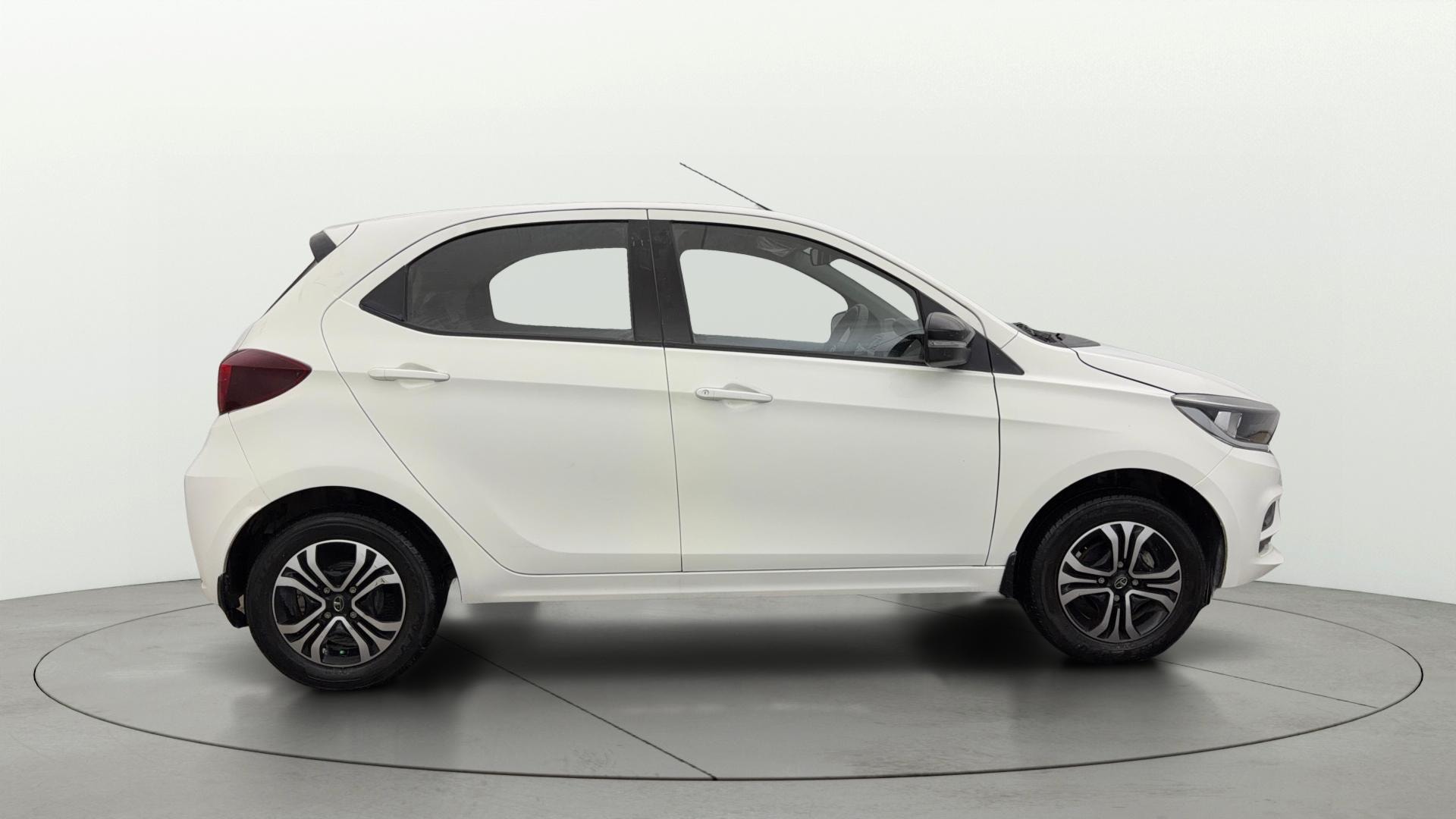 Used 2022 Tata Tiago Used 2022 Tata Tiago