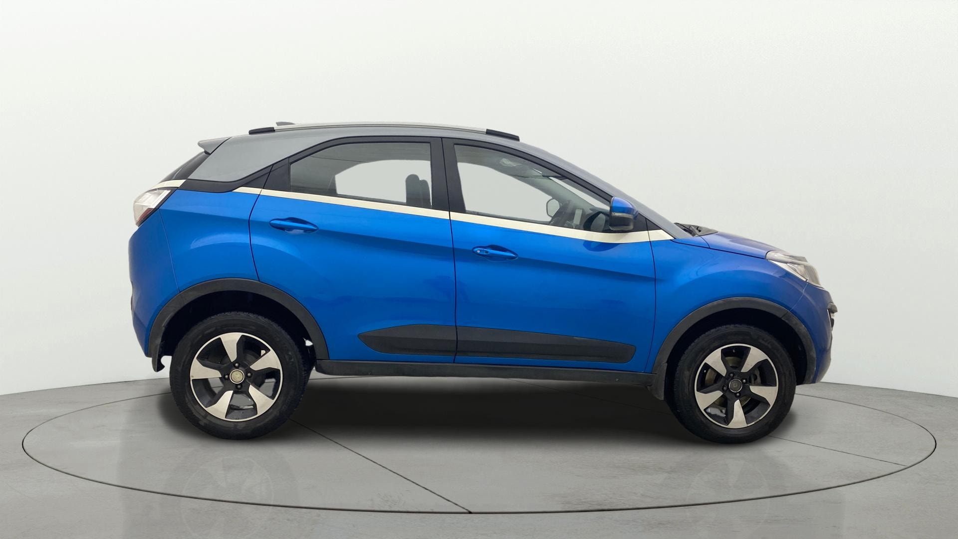 Used 2017 Tata Nexon Used 2017 Tata Nexon