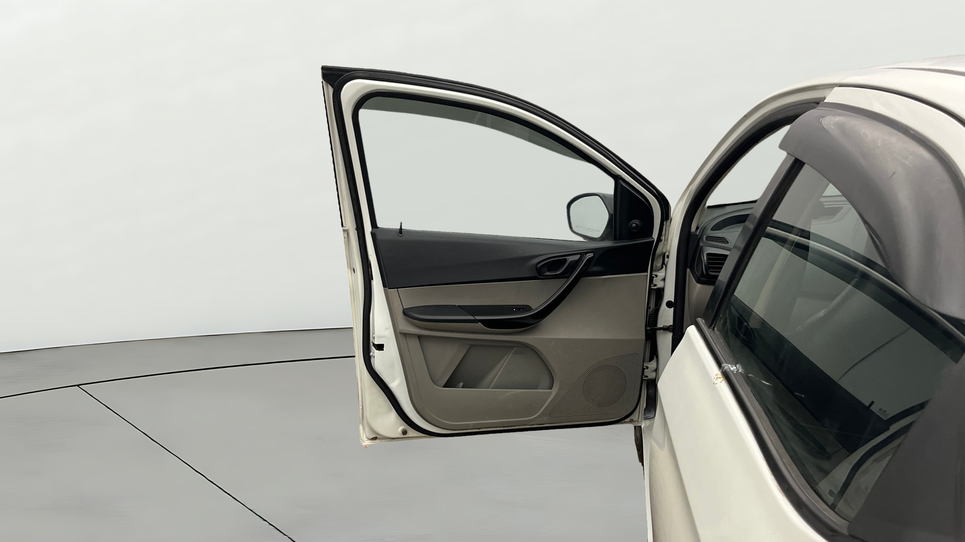 Used 2016 Tata Tiago Used 2016 Tata Tiago