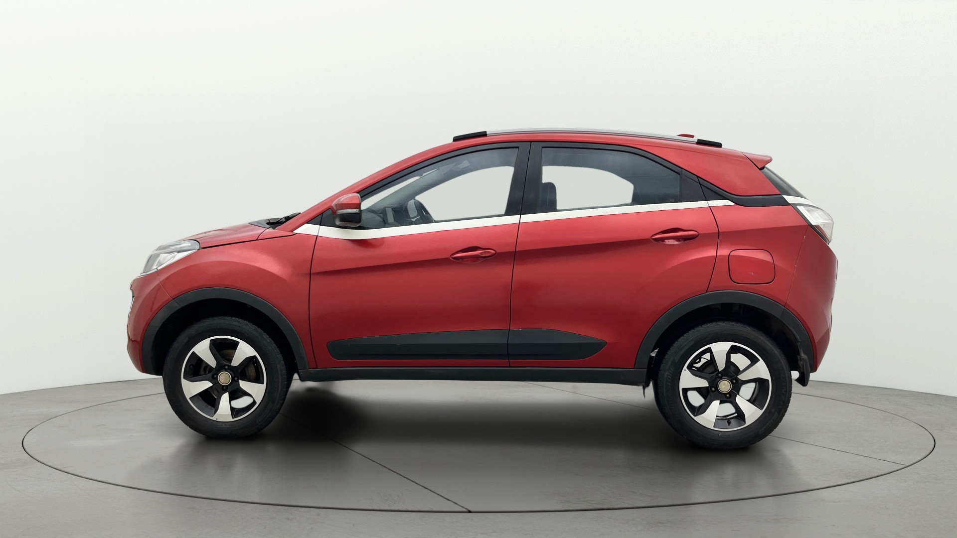 Used 2018 Tata Nexon Used 2018 Tata Nexon