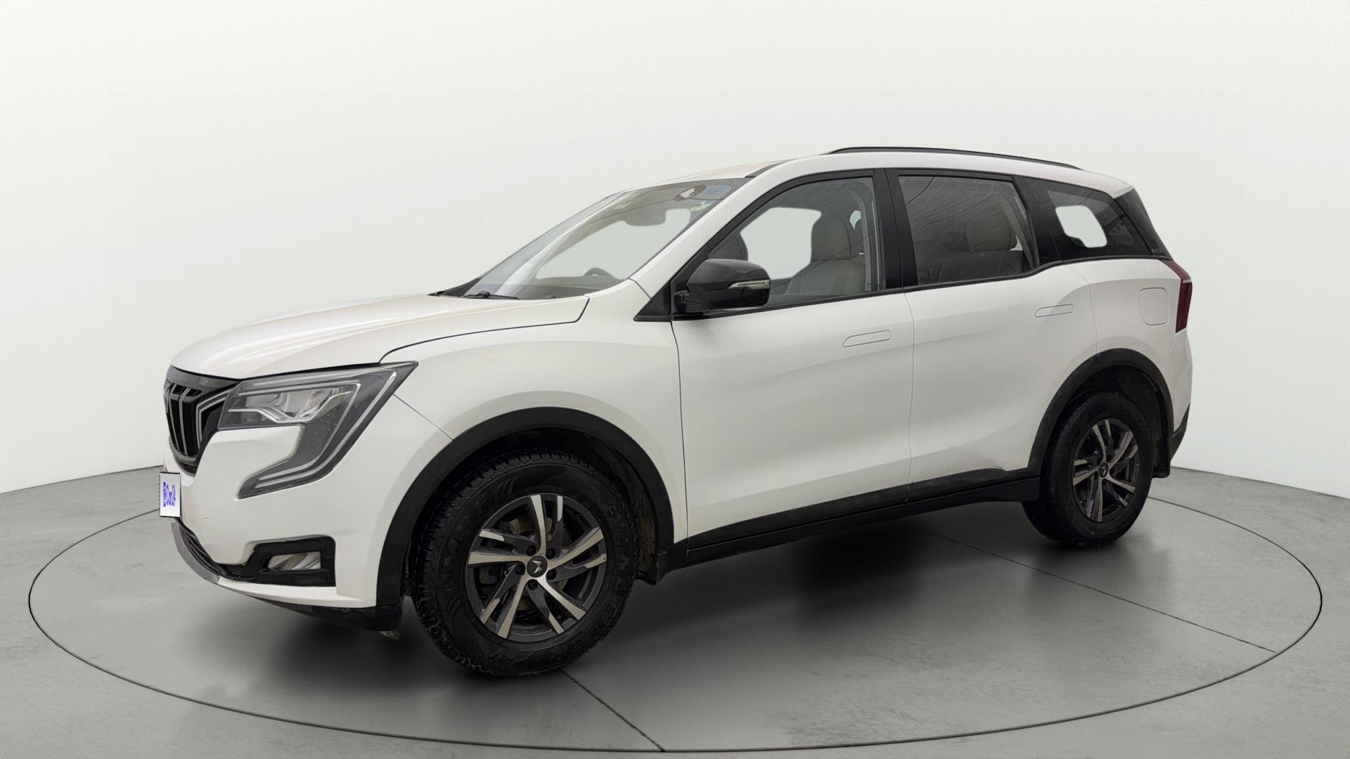 Used 2022 Mahindra XUV700 Used 2022 Mahindra XUV700