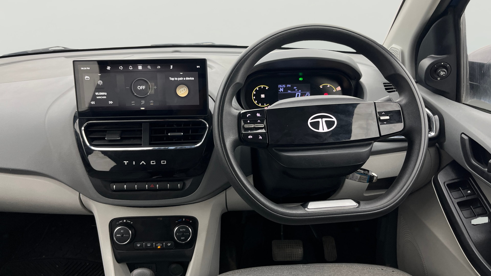 Used 2025 Tata Tiago Used 2025 Tata Tiago