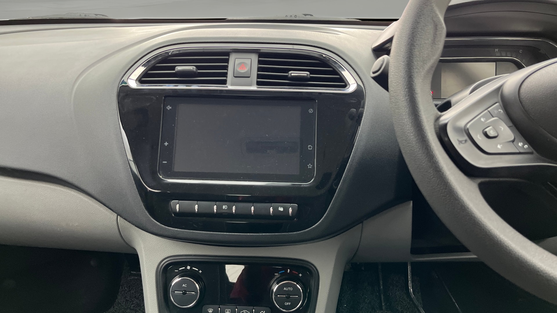 Used 2020 Tata Tiago Used 2020 Tata Tiago