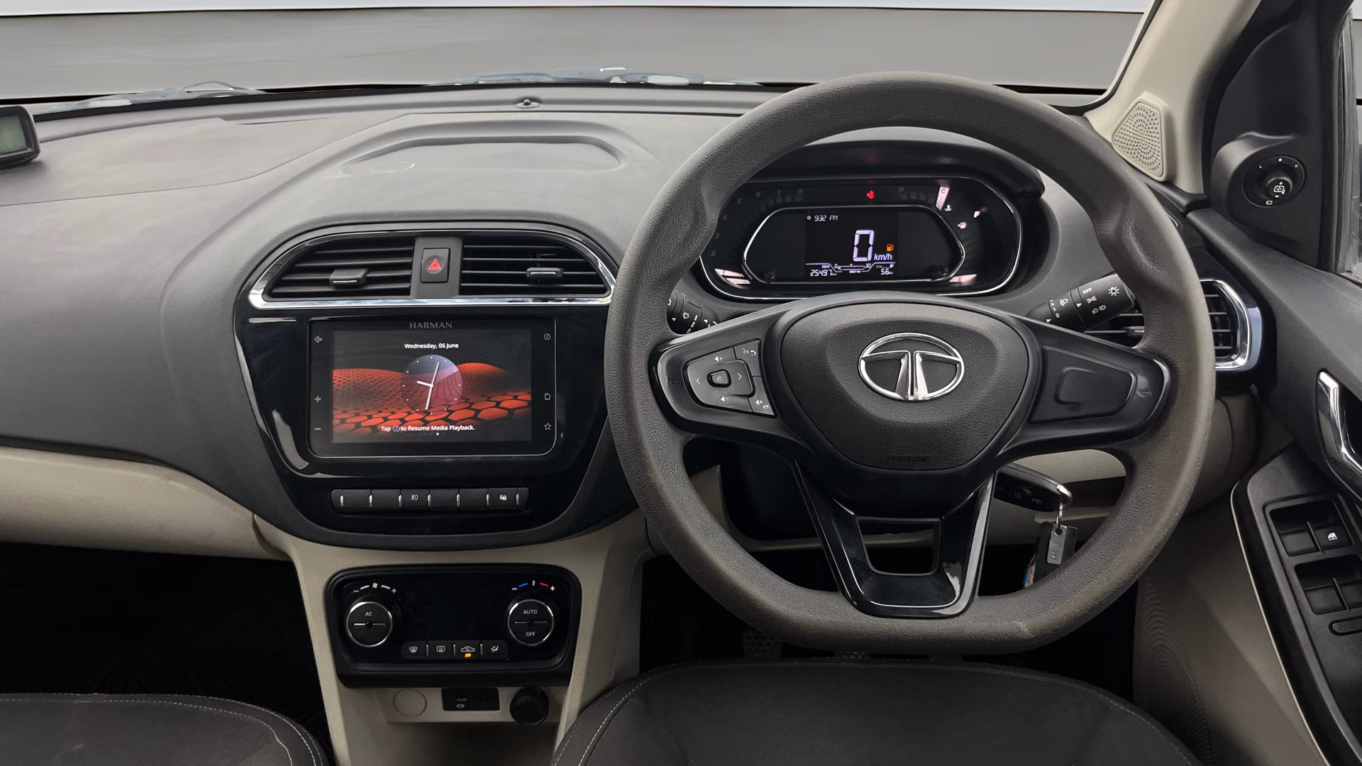 Used 2022 Tata Tiago Used 2022 Tata Tiago