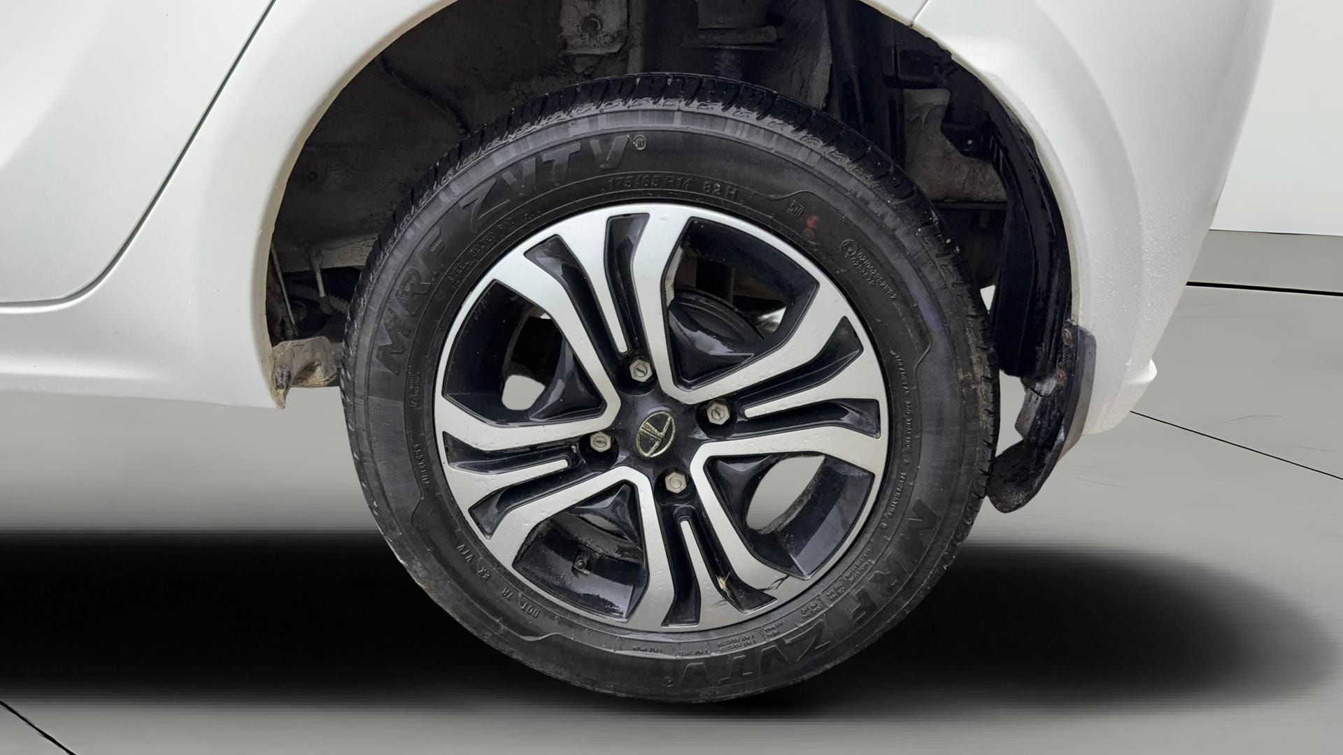 Used 2022 Tata Tiago Used 2022 Tata Tiago