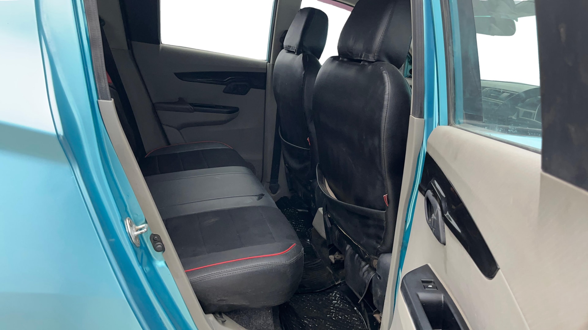 Used 2016 Mahindra KUV100 Used 2016 Mahindra KUV100